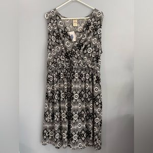 Faded Glory Black & White V Neck Sleeveless Cotton Sundress. Size 2X